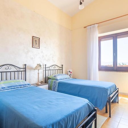 Locazione Turistica Da Placida Suni Bagian luar foto