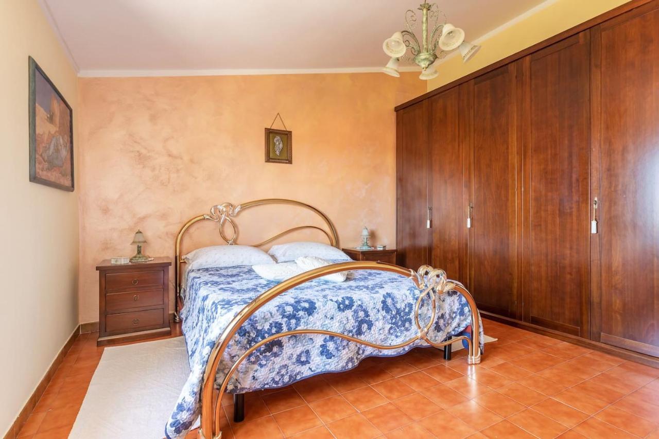 Locazione Turistica Da Placida Suni Bagian luar foto